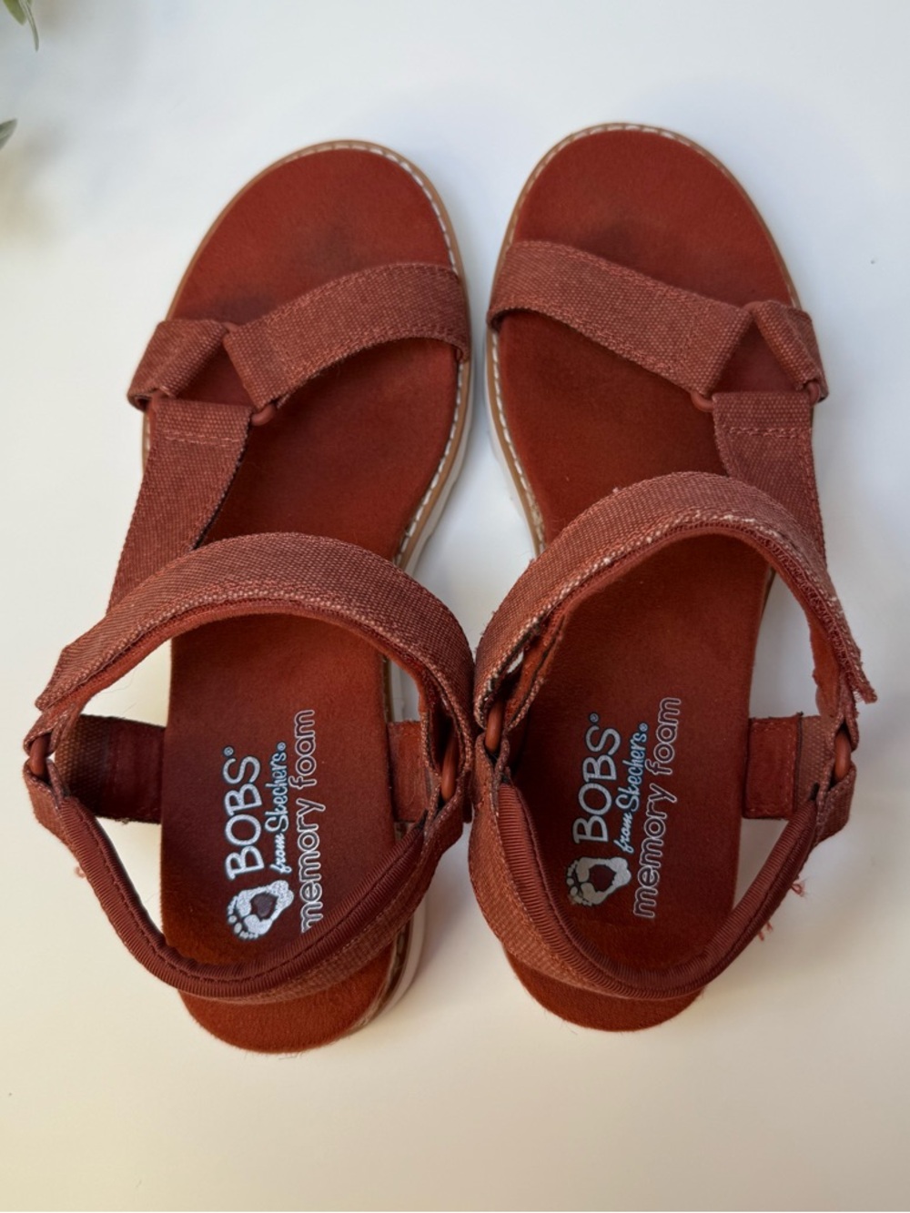 Skechers BOBS Desert Kiss Women's Wedge Sandals in Brick Red Size 9 Adjustable - Picture 10 of 16